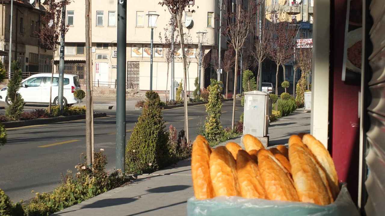 Nevşehir Belediye Ekmek Büfelerinde Ekmek 9 ₺