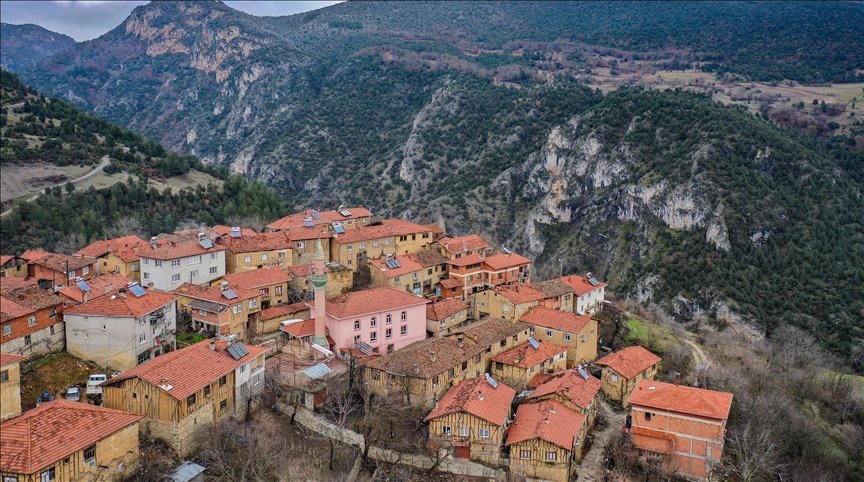 Osmanlı Mirası Gelemiç Mahallesi 7 Asırlık Mimari Dokusunu Koruyor