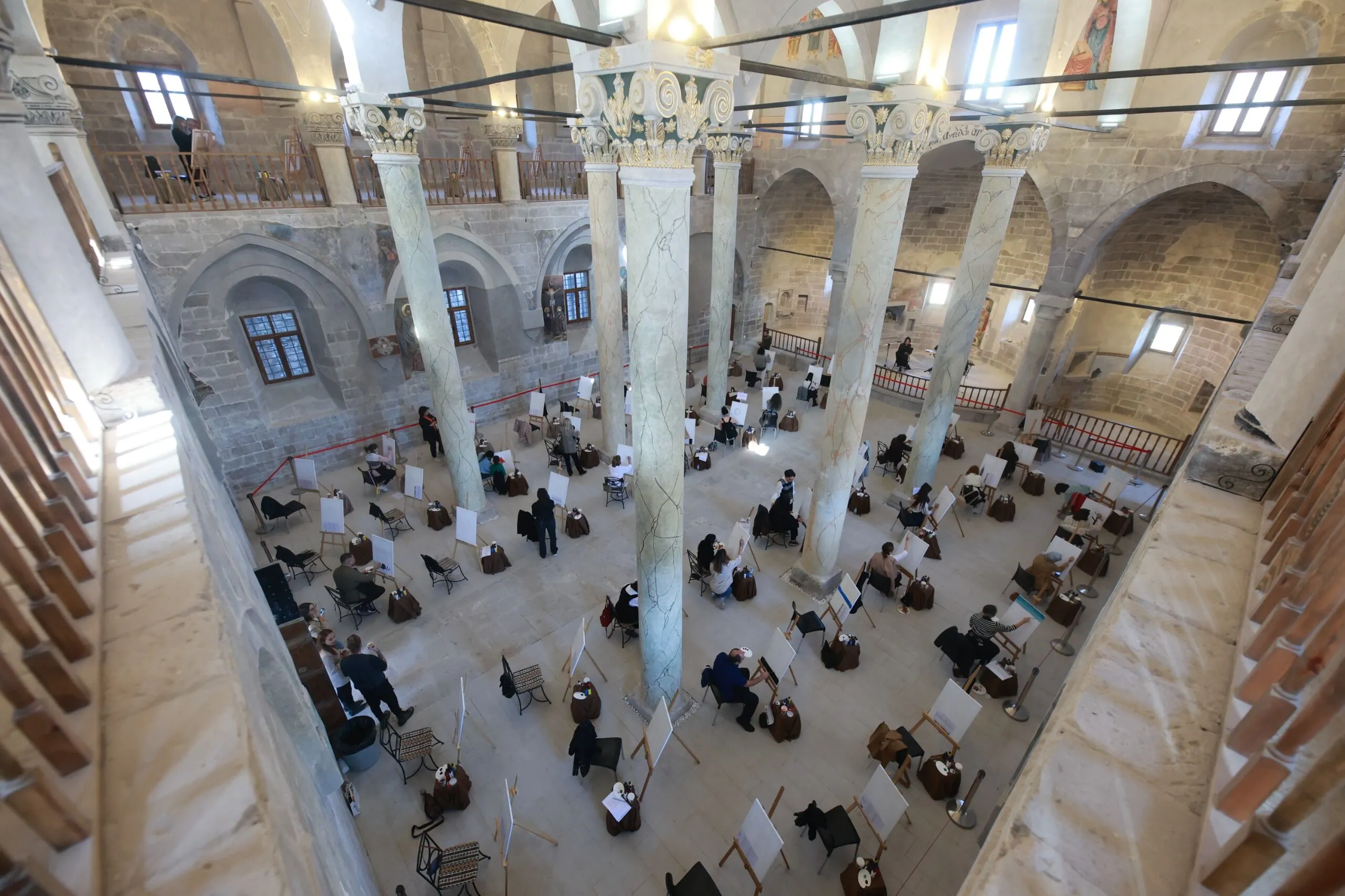 Meyrem Ana Kilisesinde Resim Sergisi