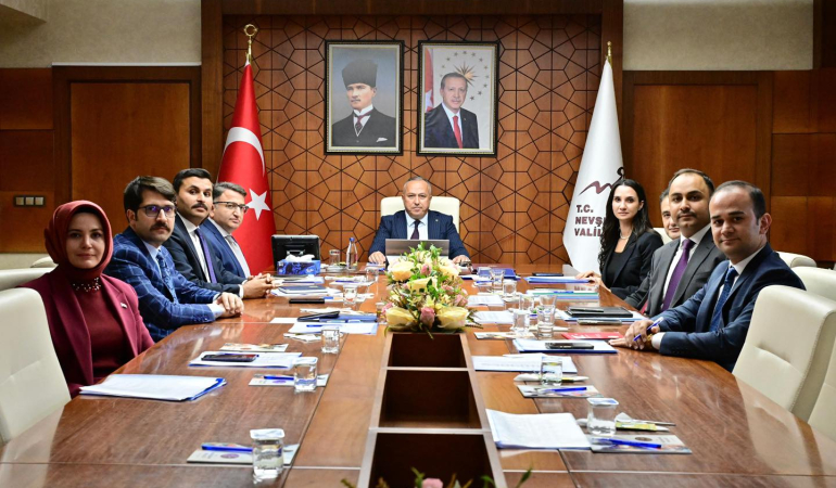 Vali Ali Fidan Başkanlığında Değerlendirme Toplantısı Gerçekleşti